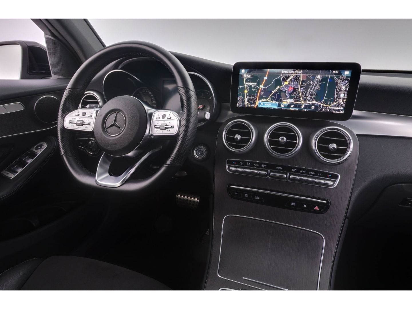 Mercedes-Benz GLC 300 d 4Matic 9G-tronic AMG Line+LED+NAVI+AHK foto 12