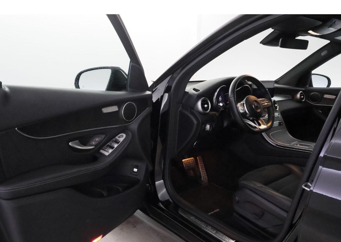 Mercedes-Benz GLC 300 d 4Matic 9G-tronic AMG Line+LED+NAVI+AHK foto 16