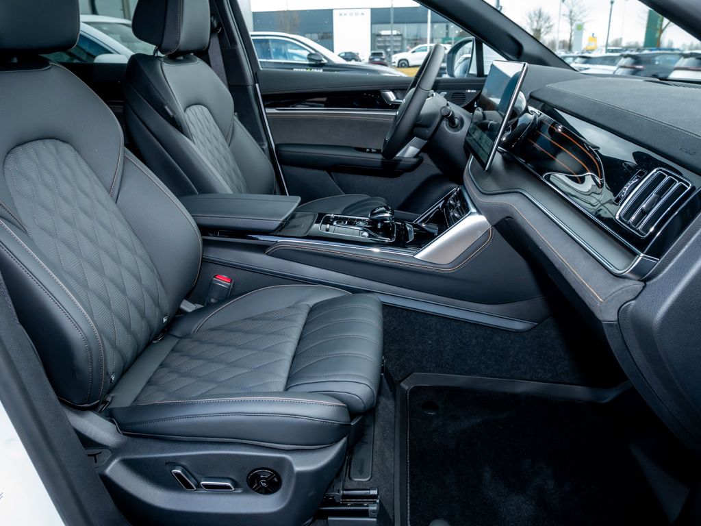 BYD Tang Flagship 108,8kWh/4WD/360°/SHZ/PANO/STHZ foto 6