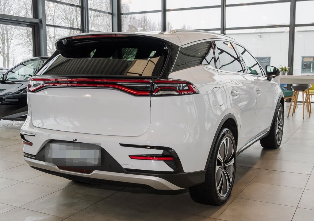 BYD Tang Flagship 108,8kWh/4WD/360°/SHZ/PANO/STHZ foto 2