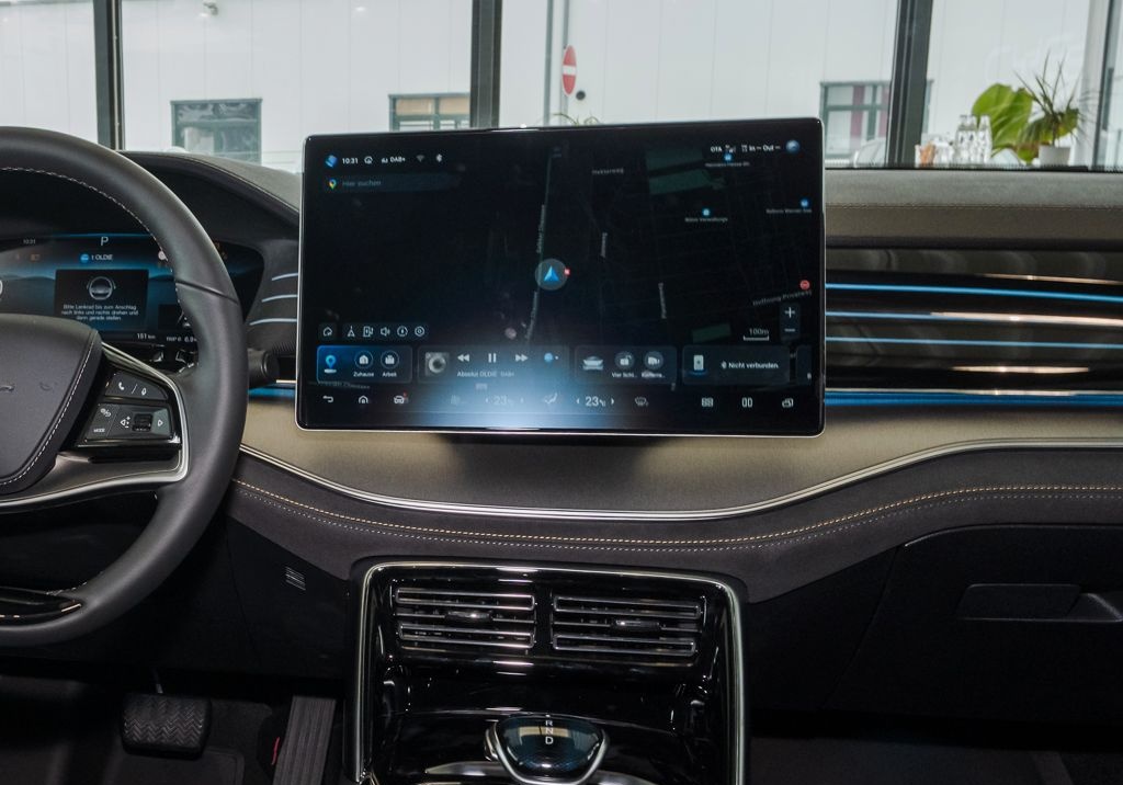 BYD Tang Flagship 108,8kWh/4WD/360°/SHZ/PANO/STHZ foto 4