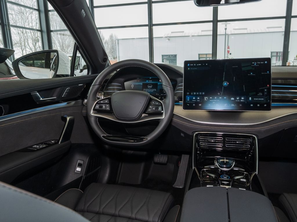 BYD Tang Flagship 108,8kWh/4WD/360°/SHZ/PANO/STHZ foto 5