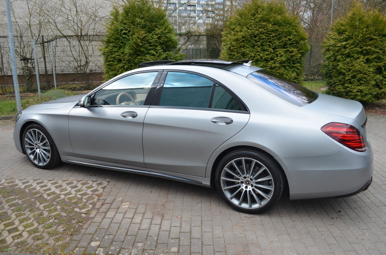 Mercedes-Benz S 400 d AMG,Nacht,360 Kamera,Panorama Dach foto 4
