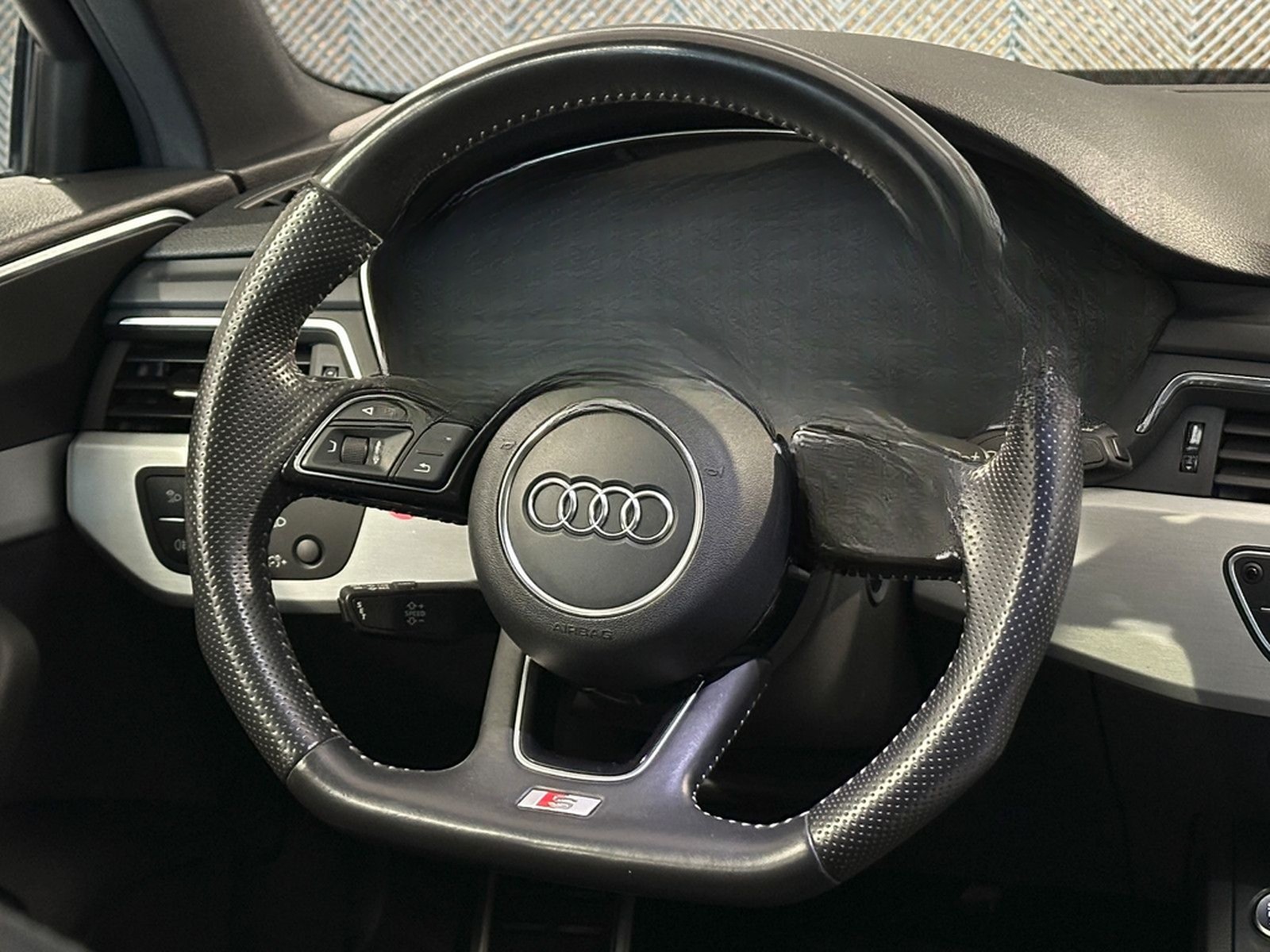 Audi A4 Avant 2.0 TFSI quattro*S LINE*LED-360°-AHK-18 foto 29