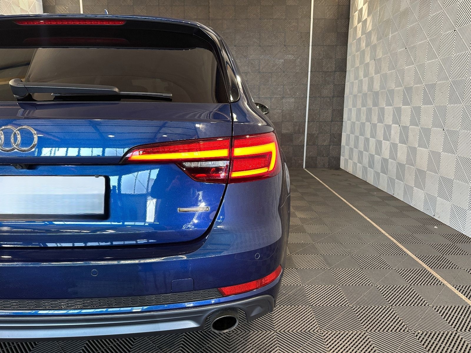 Audi A4 Avant 2.0 TFSI quattro*S LINE*LED-360°-AHK-18 foto 9