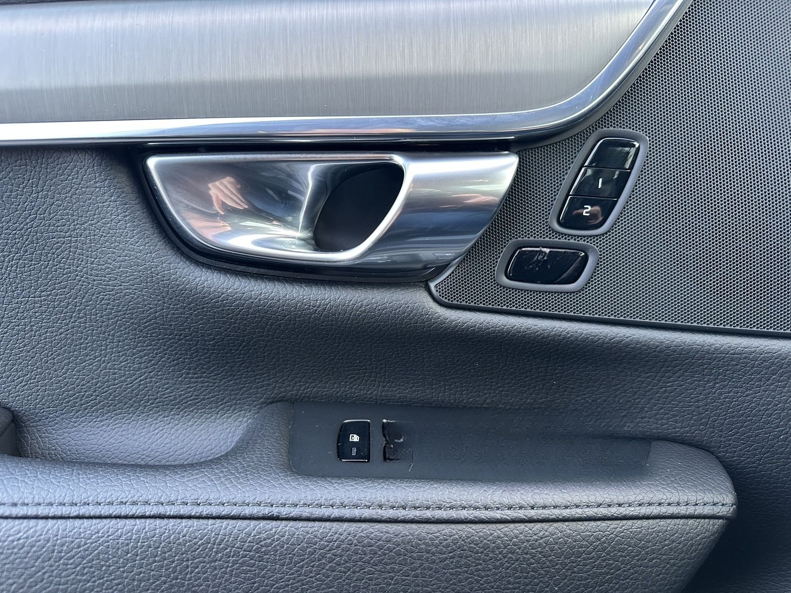 Volvo S90 MOMENTUM / LEDER / LED / R.CAM foto 14