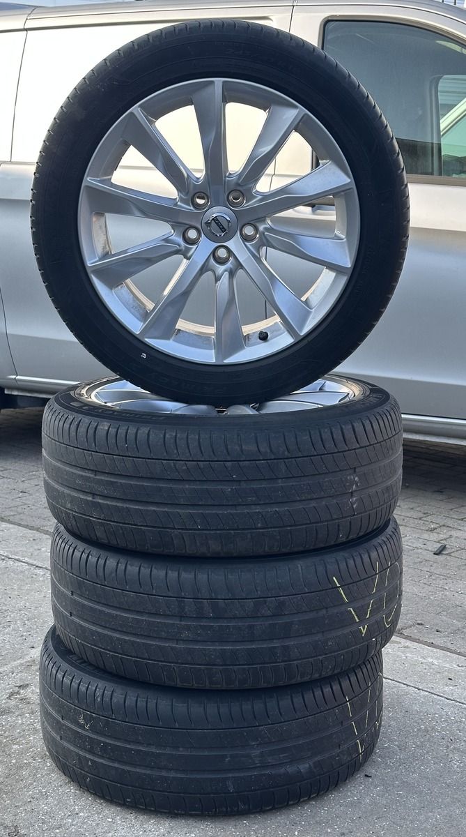 Volvo S90 MOMENTUM / LEDER / LED / R.CAM foto 22