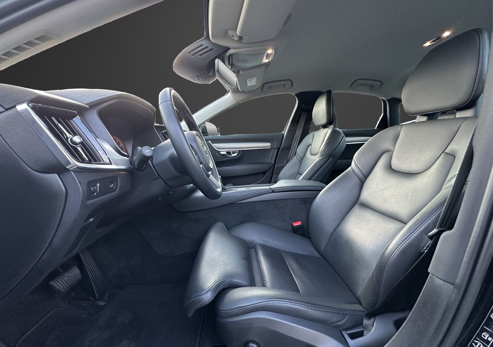 Volvo S90 MOMENTUM / LEDER / LED / R.CAM foto 10