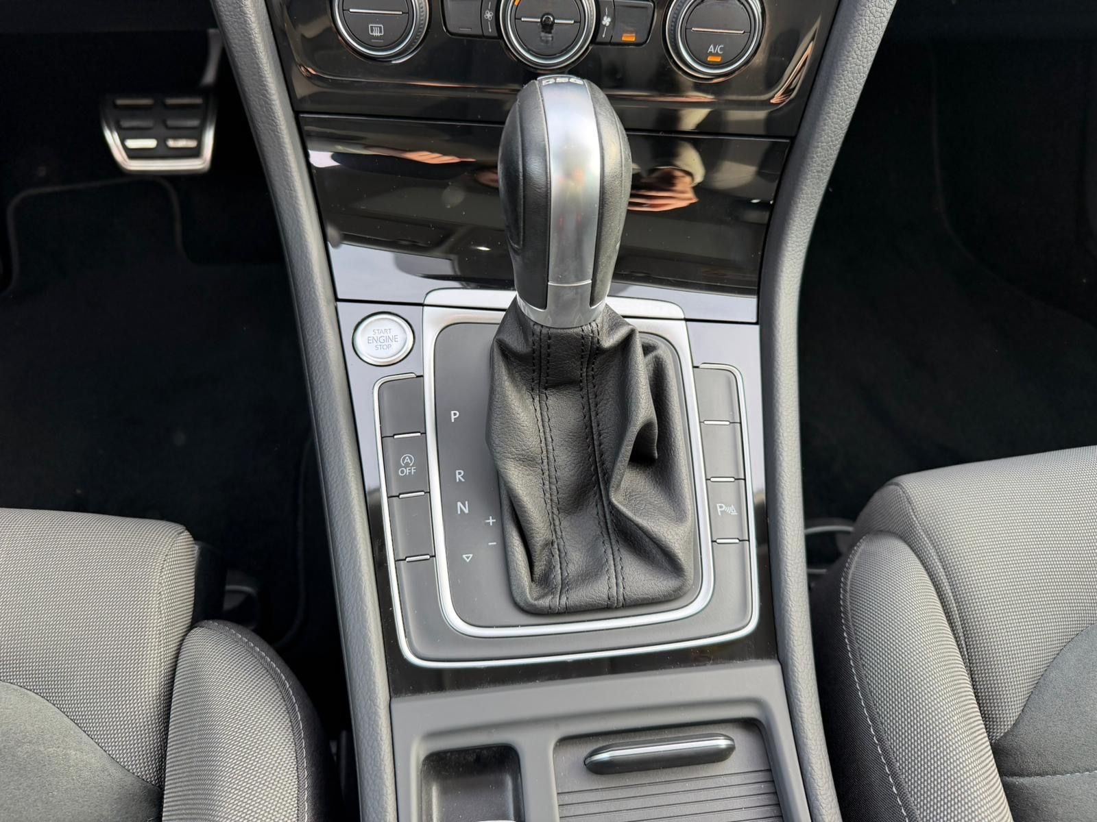 Volkswagen Golf VII Lim. *Massage,R-Line-Sport,Pano,Voll* foto 12