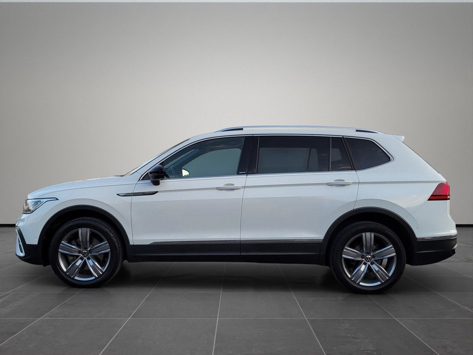 Volkswagen Tiguan Allspace 2.0 TDI Move 4M. 7-SITZER|MATRIX foto 2