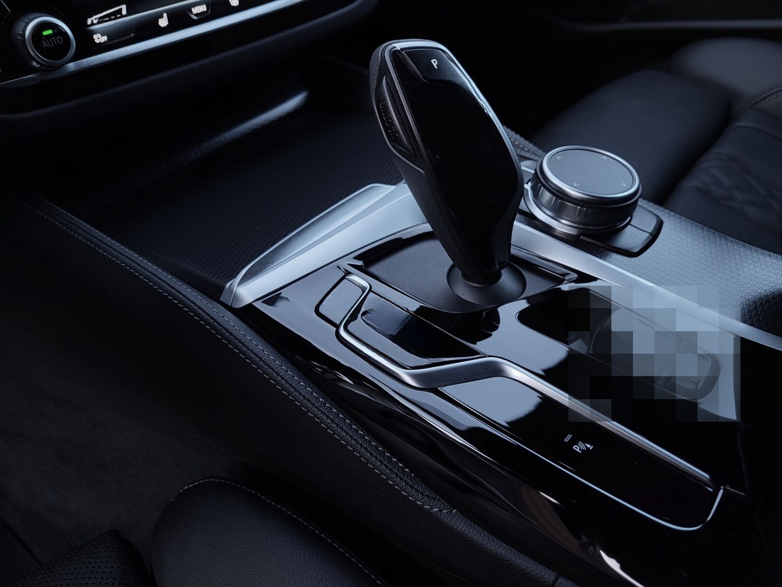 BMW 540 d Lim. xDrive M Sport LASER|HUD|R-KAM|HiFi foto 13