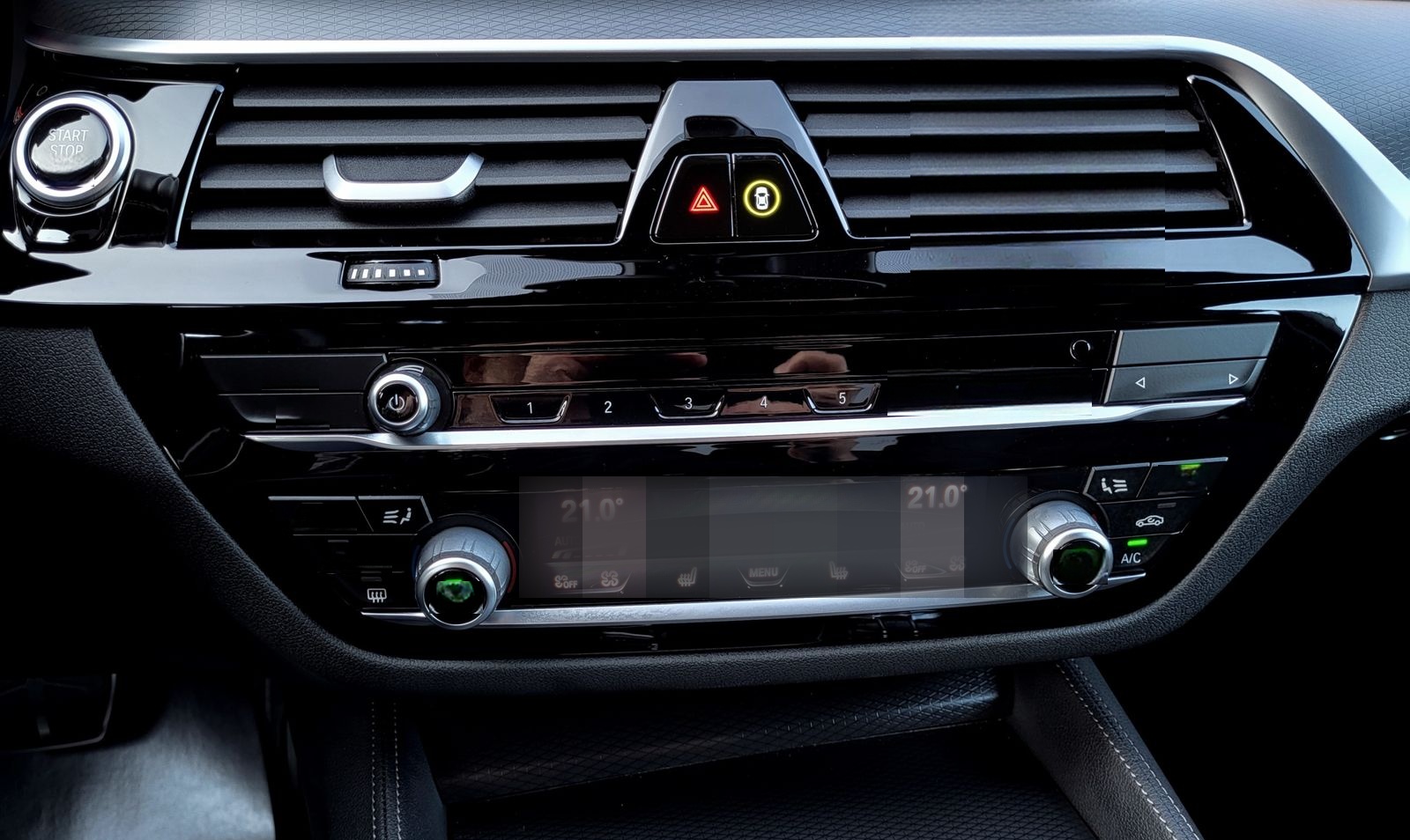 BMW 540 d Lim. xDrive M Sport LASER|HUD|R-KAM|HiFi foto 19