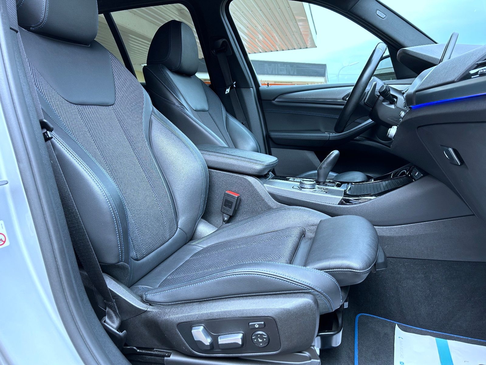 BMW X3 M40 i 3,0 Ltr. Aut Navi LED Klima Alu AHK Pdc foto 14