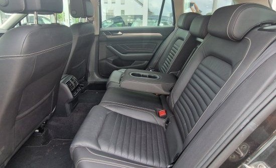 Volkswagen Passat Variant 2.0 TDI Business DSG Leder Navi L foto 12