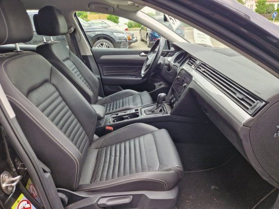 Volkswagen Passat Variant 2.0 TDI Business DSG Leder Navi L foto 15