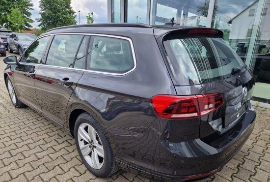 Volkswagen Passat Variant 2.0 TDI Business DSG Leder Navi L foto 7
