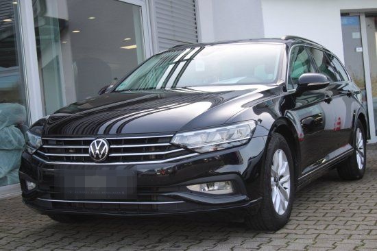 Volkswagen Passat Variant 2.0 TDI Business  AHK DSG LED Nav foto 2