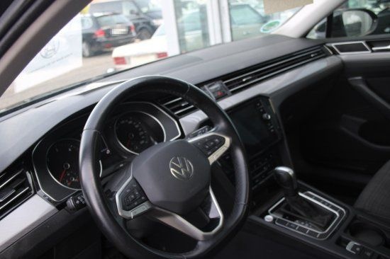 Volkswagen Passat Variant 2.0 TDI Business  AHK DSG LED Nav foto 11