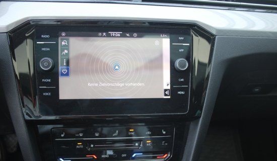 Volkswagen Passat Variant 2.0 TDI Business  AHK DSG LED Nav foto 14