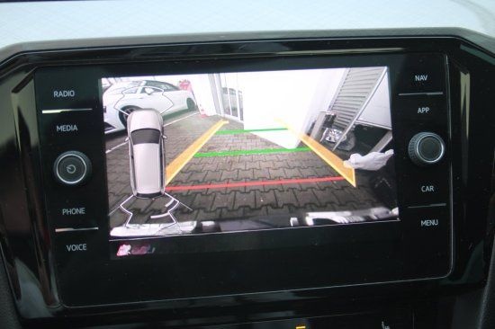 Volkswagen Passat Variant 2.0 TDI Business  AHK DSG LED Nav foto 15