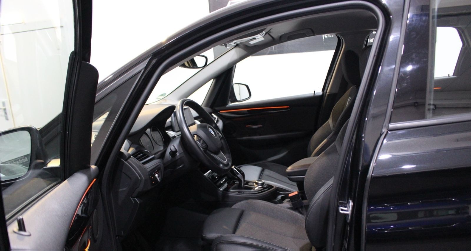 BMW 220 i AT Sport Line 18" LED NAVI AHK SH TOP DE foto 16