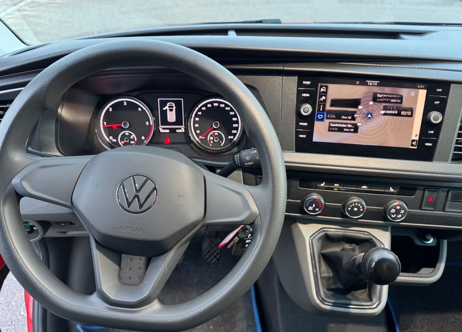 Volkswagen T6.1 2.0 Transporter Kasten Hochdach lang Standh foto 12