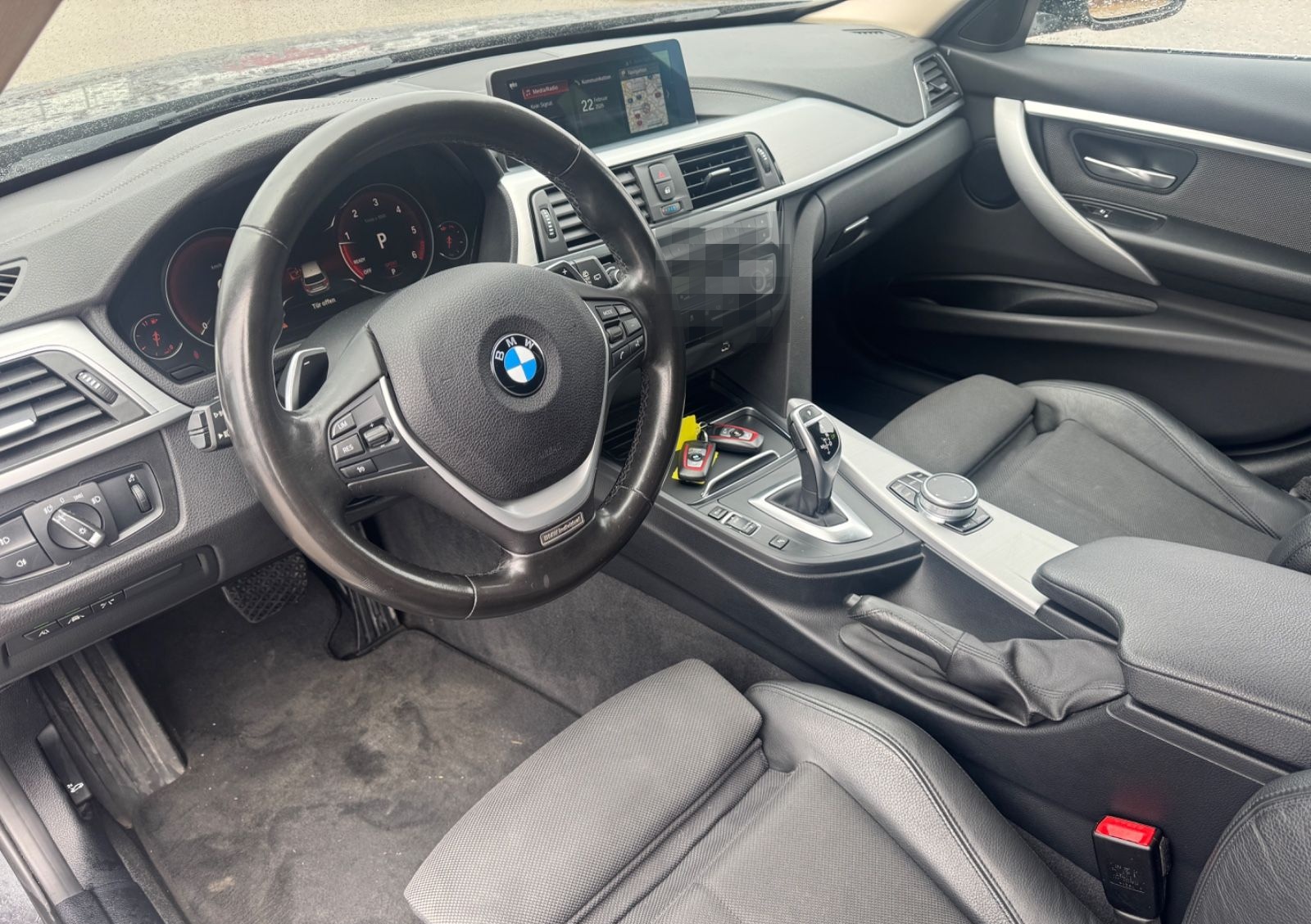 BMW 320d Touring Aut Sport Line ACC AHK Navi LED Spu foto 10