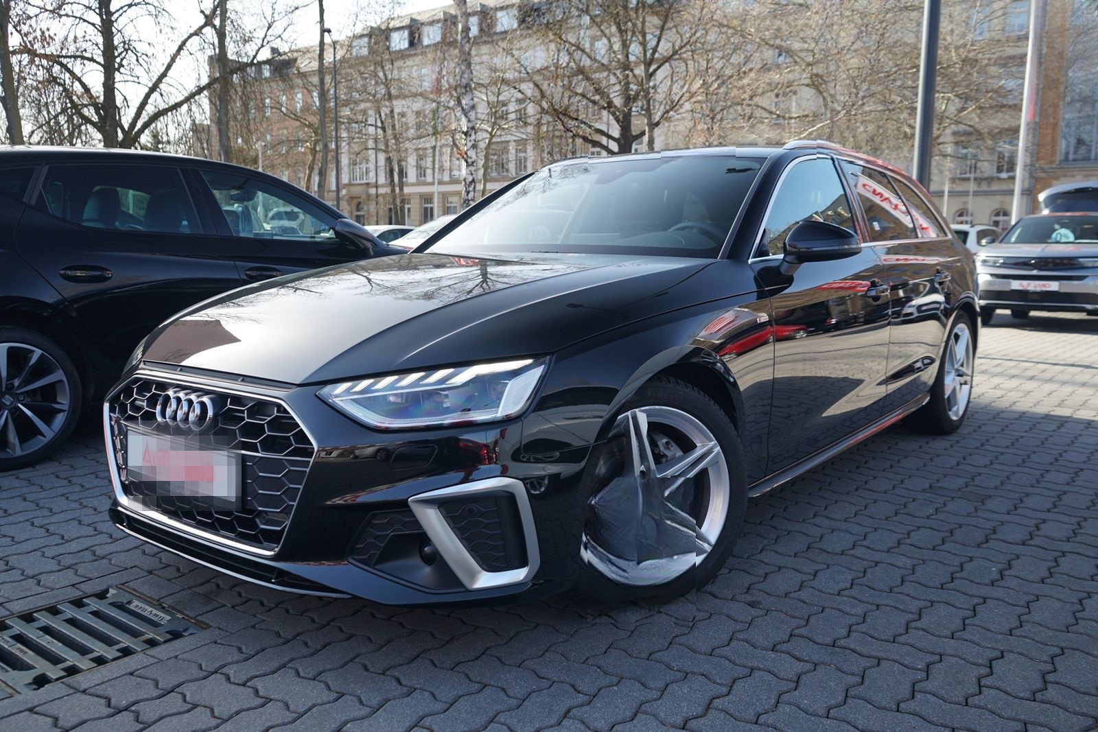 Audi A4 Avant 40 TDI S-Line quattro Aut. LED ACC Navi foto 2