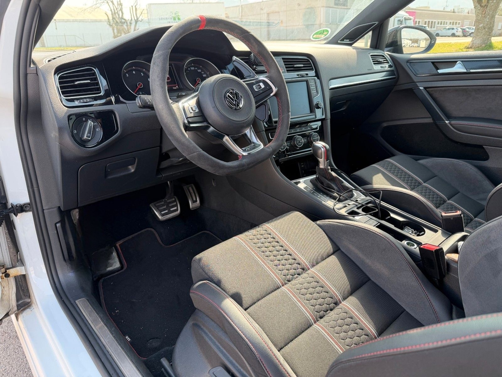 Volkswagen Golf 2.0 TSI DSG BMT GTI Clubsport GTI Clubsport foto 11