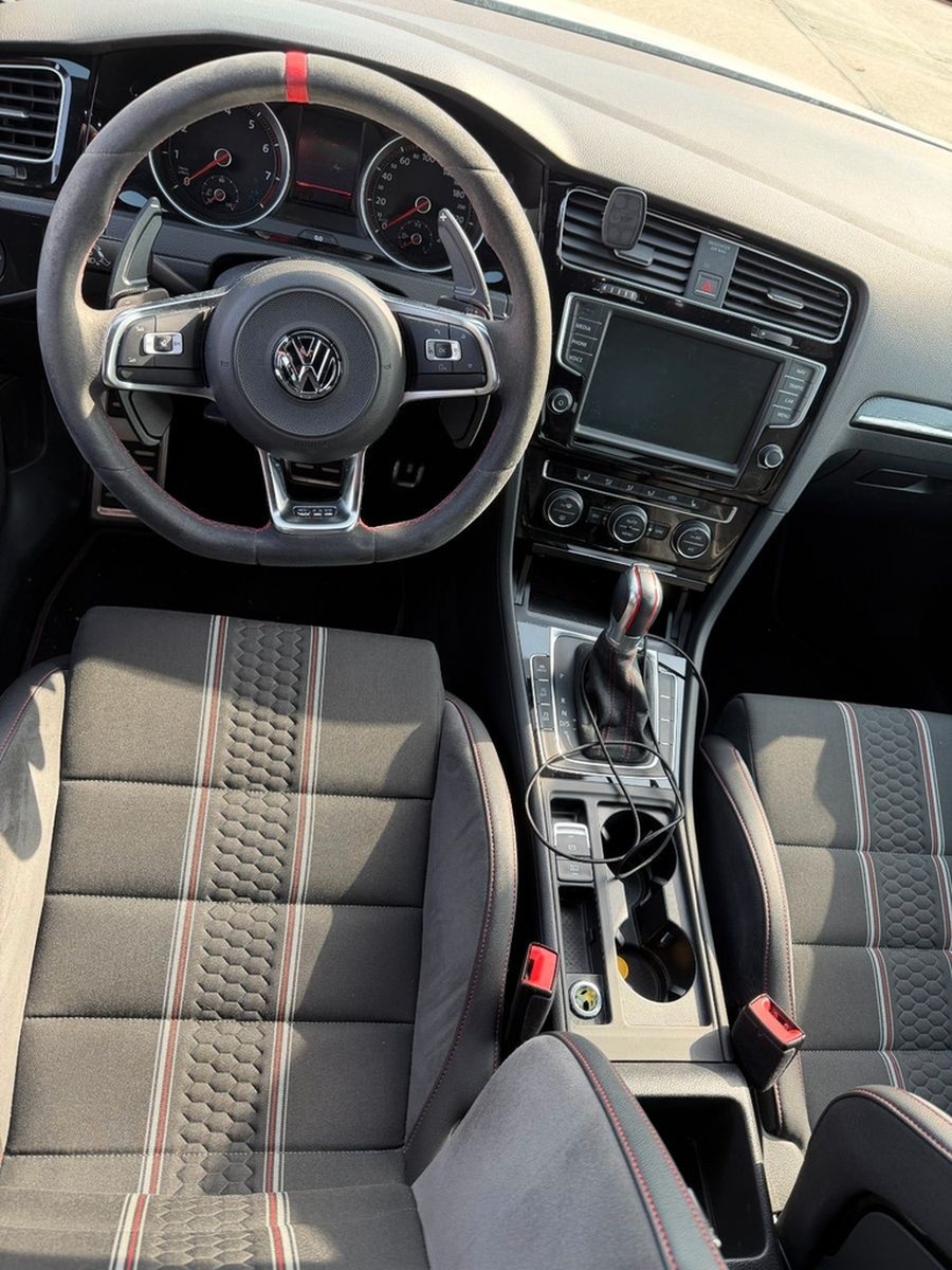 Volkswagen Golf 2.0 TSI DSG BMT GTI Clubsport GTI Clubsport foto 13