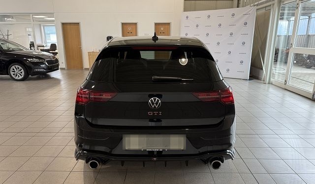 Volkswagen Golf VIII GTI Black Style 2.0 TSI DSG foto 7