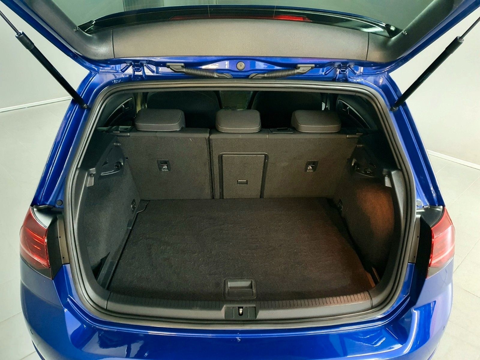 Volkswagen Golf R 2.0 TSI DSG 4MOTION ohne OPF foto 10