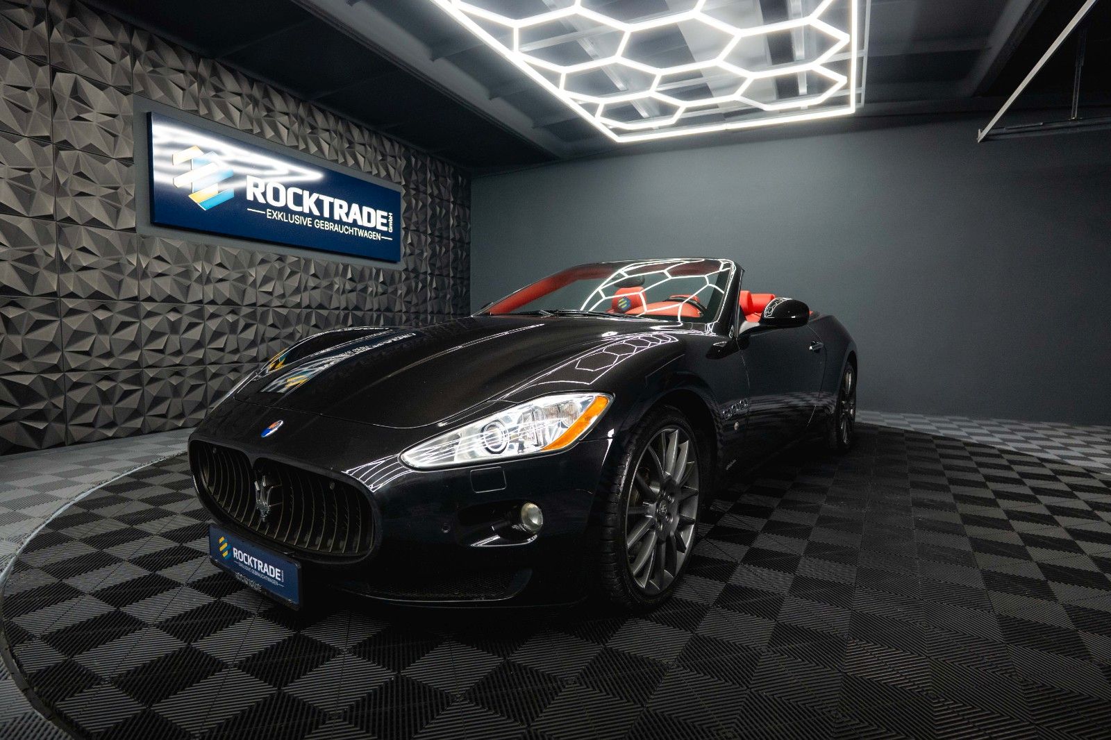 Maserati GranCabrio Sport 4.7 V8 Ferrari Unfallfrei BOSE foto 1