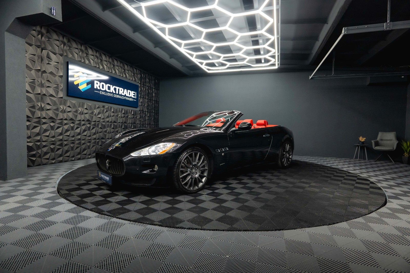 Maserati GranCabrio Sport 4.7 V8 Ferrari Unfallfrei BOSE foto 2