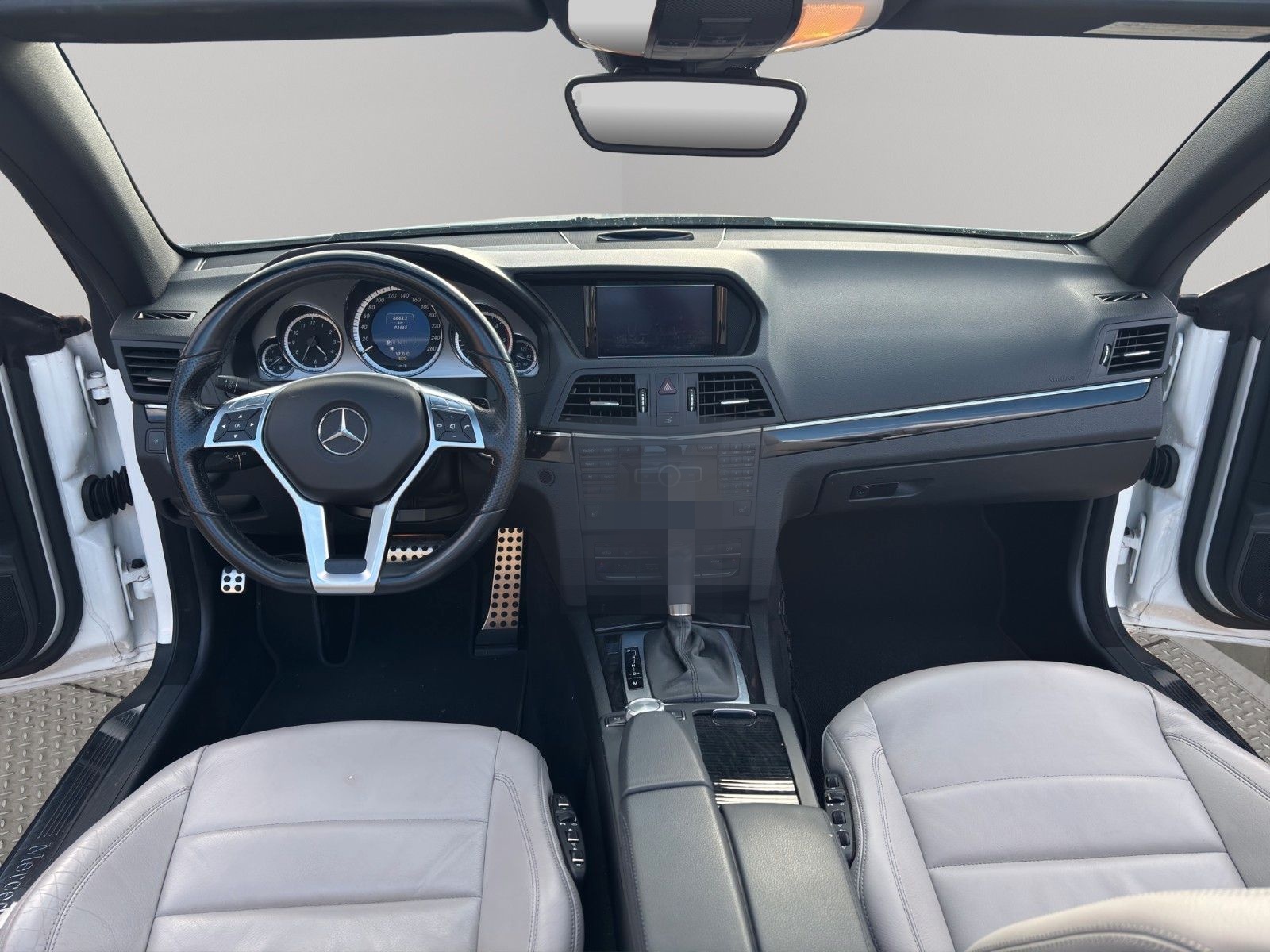 Mercedes-Benz E 350 E Cabrio AMG-Line foto 12