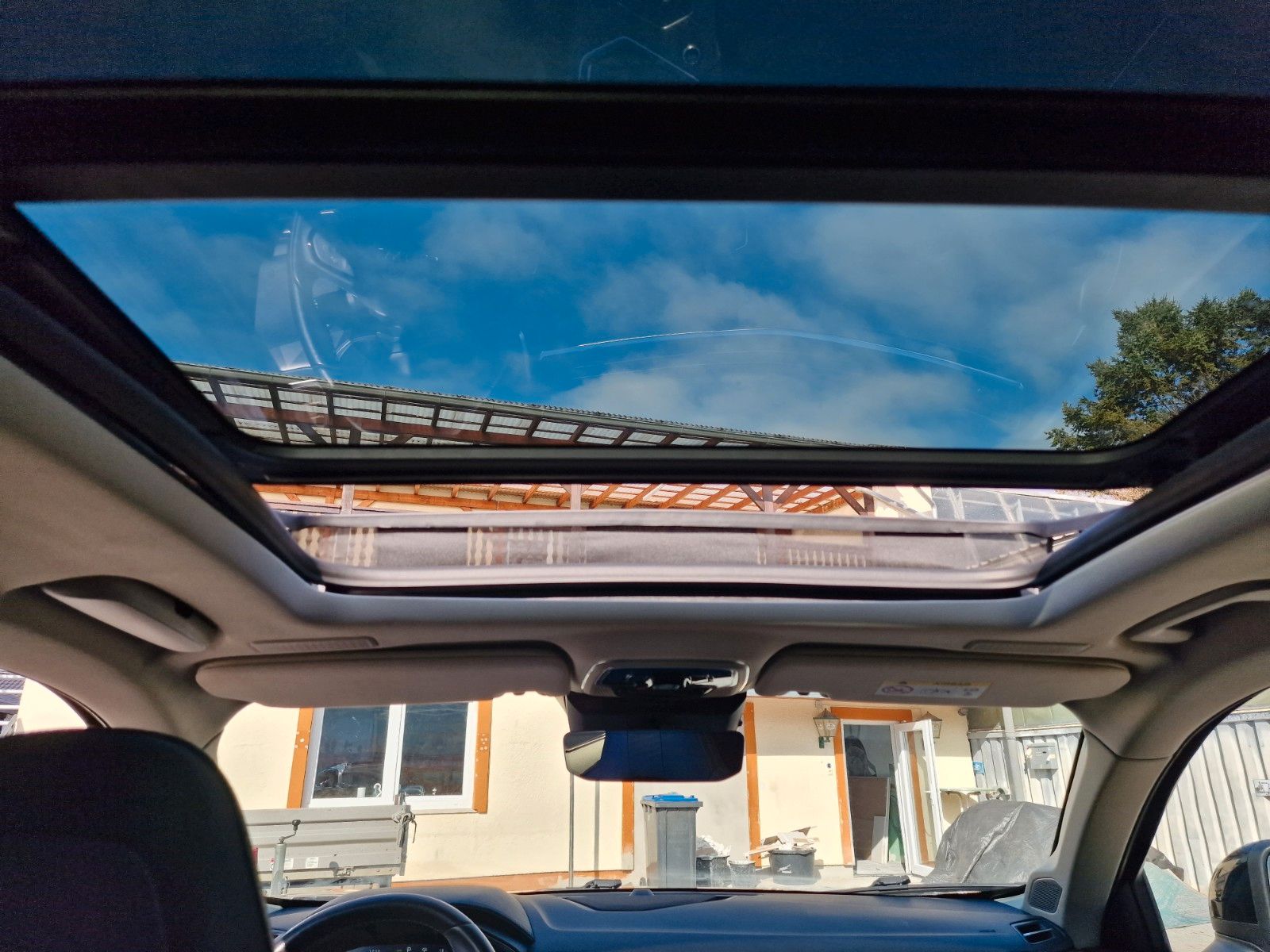 Lynk&Co 01 1.5 TD PHEV 192 kW ,Pano-Schiebe,Kamera 360 foto 16