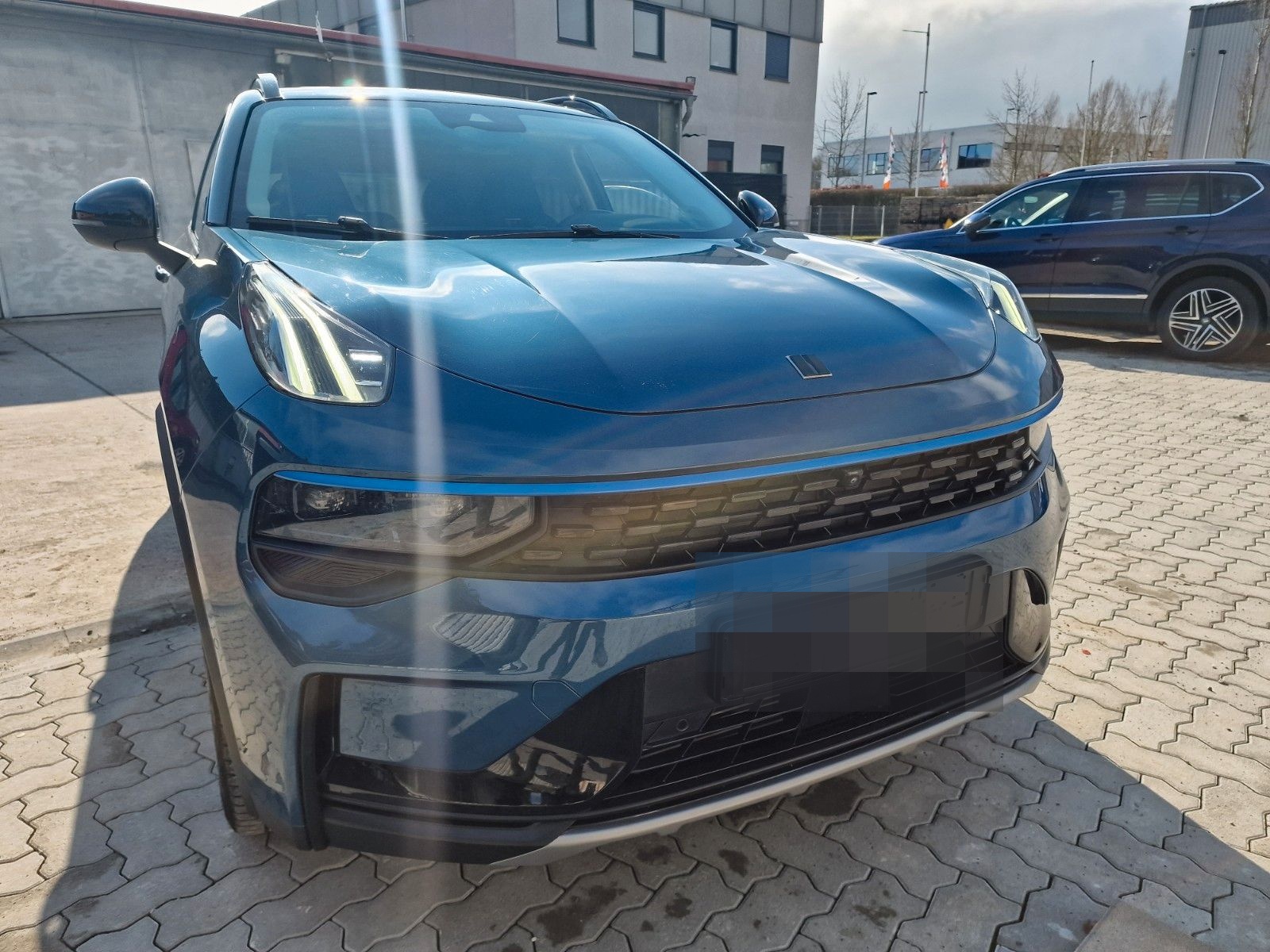 Lynk&Co 01 1.5 TD PHEV 192 kW ,Pano-Schiebe,Kamera 360 foto 5