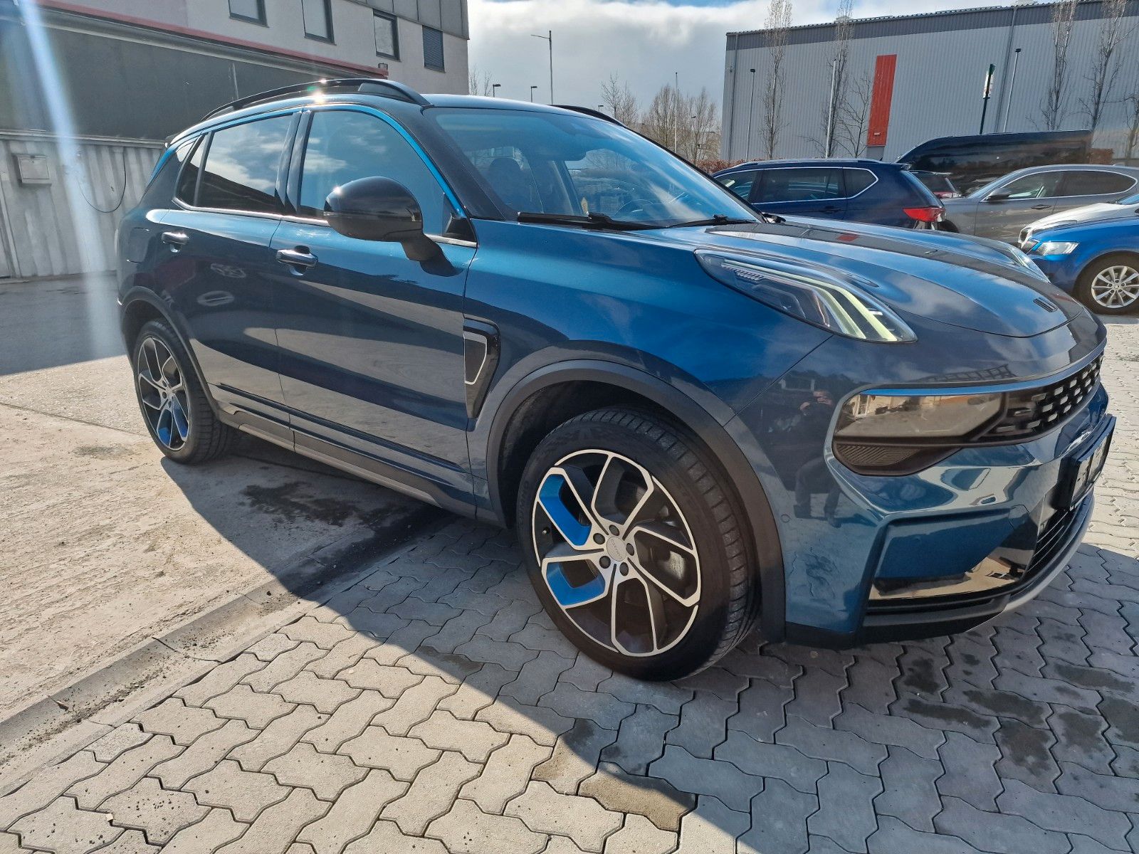 Lynk&Co 01 1.5 TD PHEV 192 kW ,Pano-Schiebe,Kamera 360 foto 6