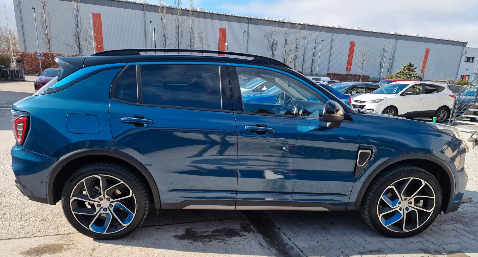Lynk&Co 01 1.5 TD PHEV 192 kW ,Pano-Schiebe,Kamera 360 foto 7