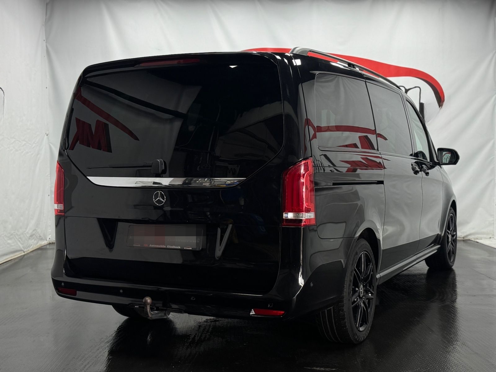 Mercedes-Benz V 300*4matic*AMG*LANG*AIRMATIC*LEDER foto 4
