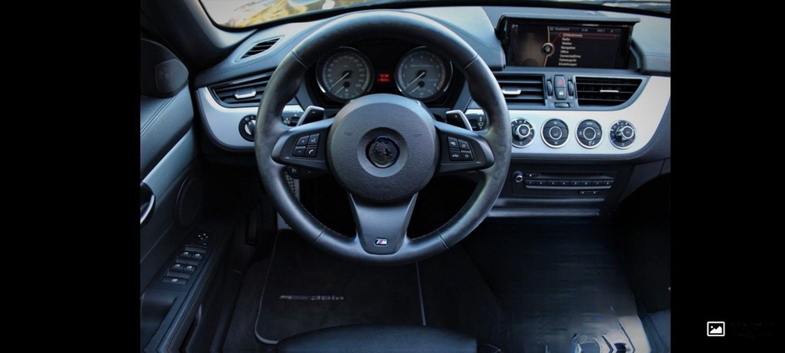 BMW Z4 sDrive35is -Vollausstattung,Scheckheft gepfl. foto 4