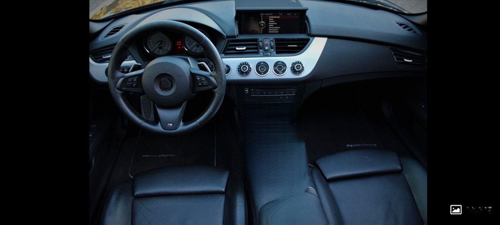 BMW Z4 sDrive35is -Vollausstattung,Scheckheft gepfl. foto 5