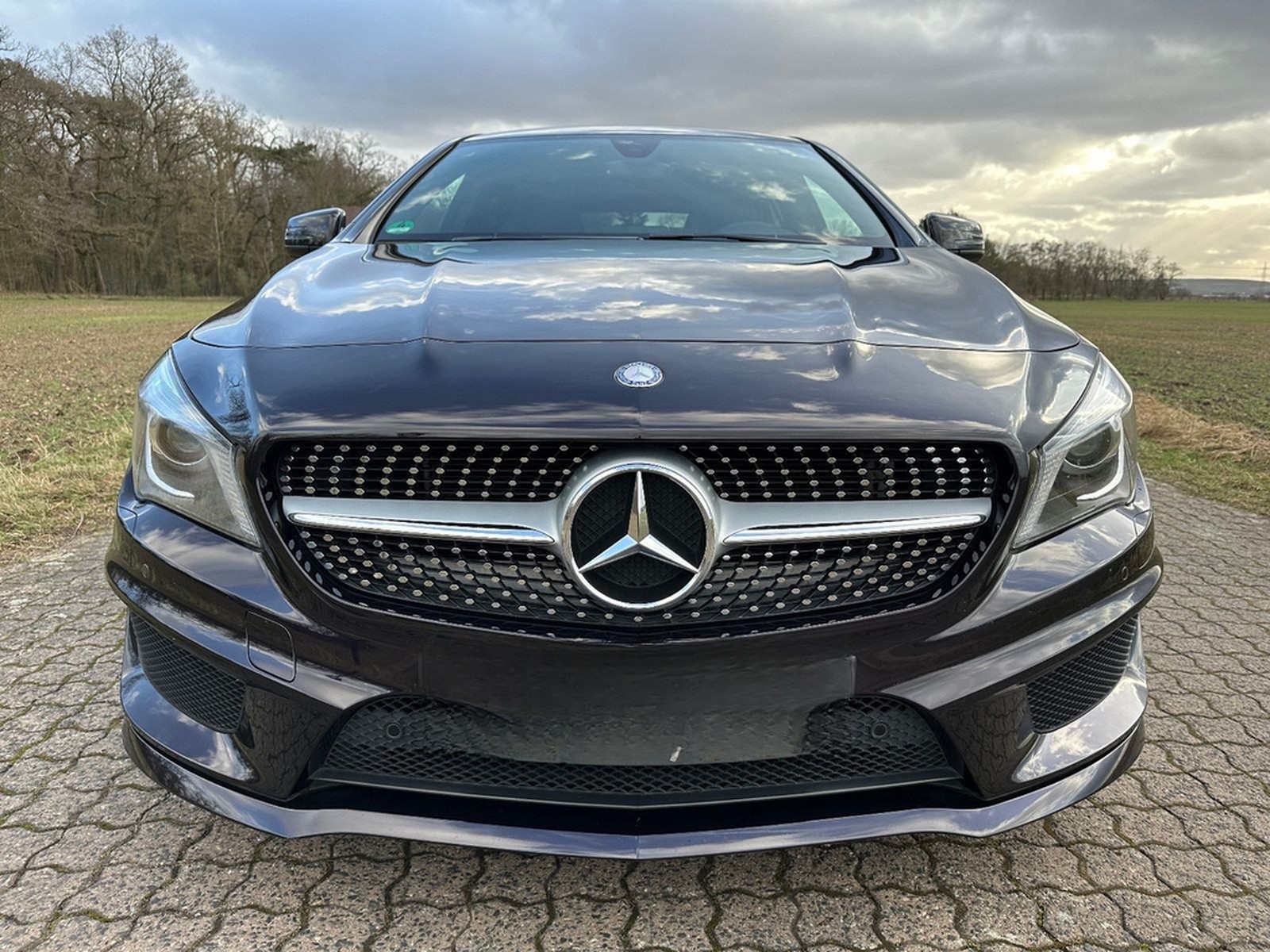 Mercedes-Benz CLA 200 Shooting Brake AMG-Line Sonderlack foto 4
