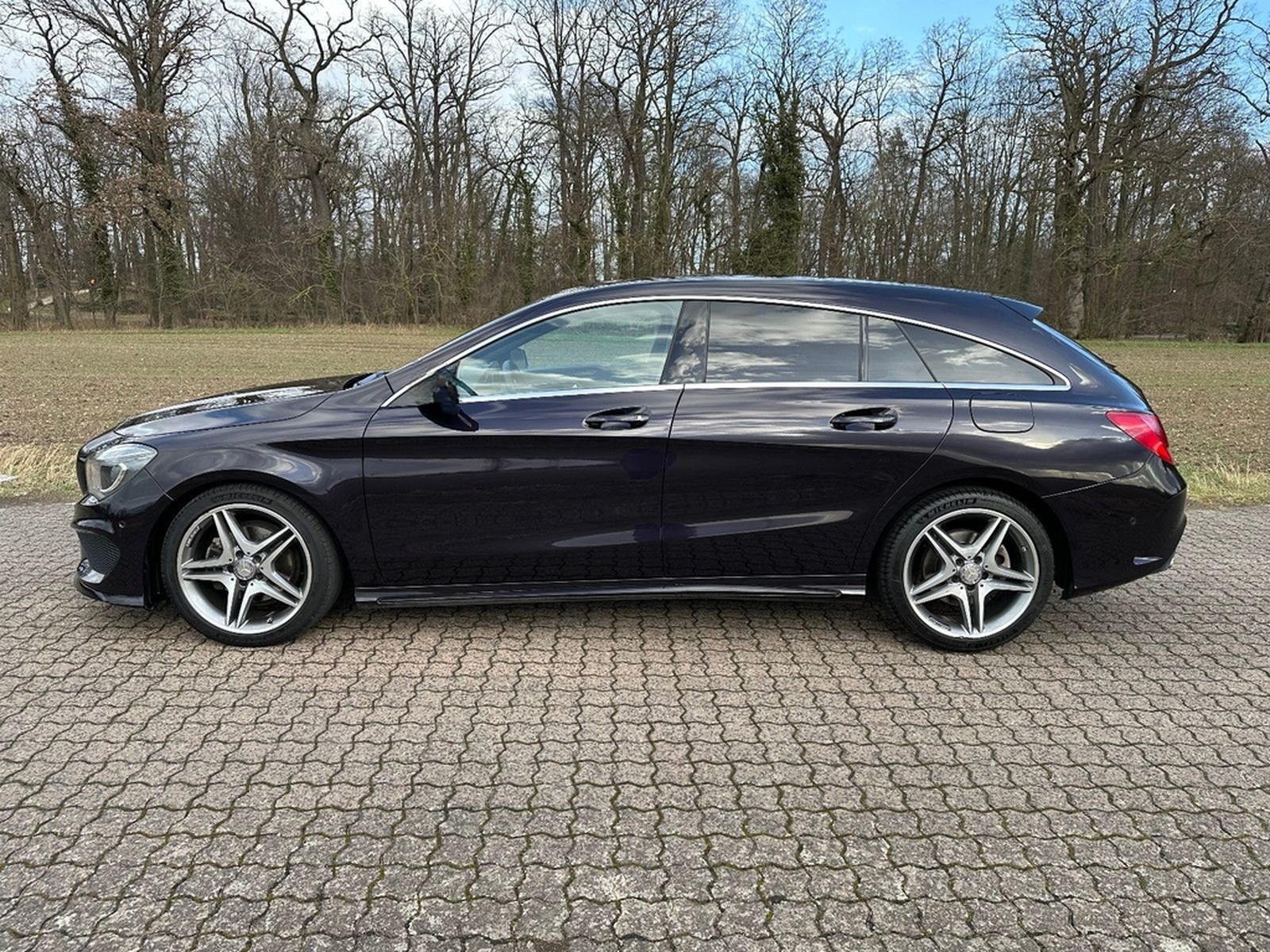 Mercedes-Benz CLA 200 Shooting Brake AMG-Line Sonderlack foto 10