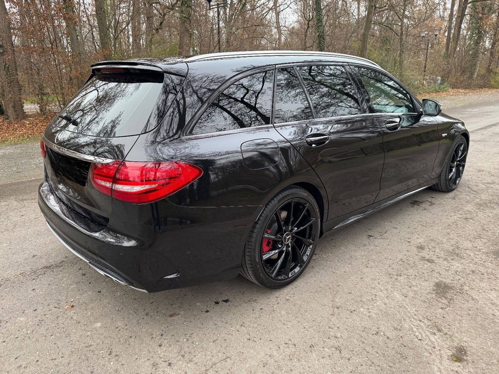 Mercedes-Benz C 43 AMG Super Optik rote Gurte Pano foto 7