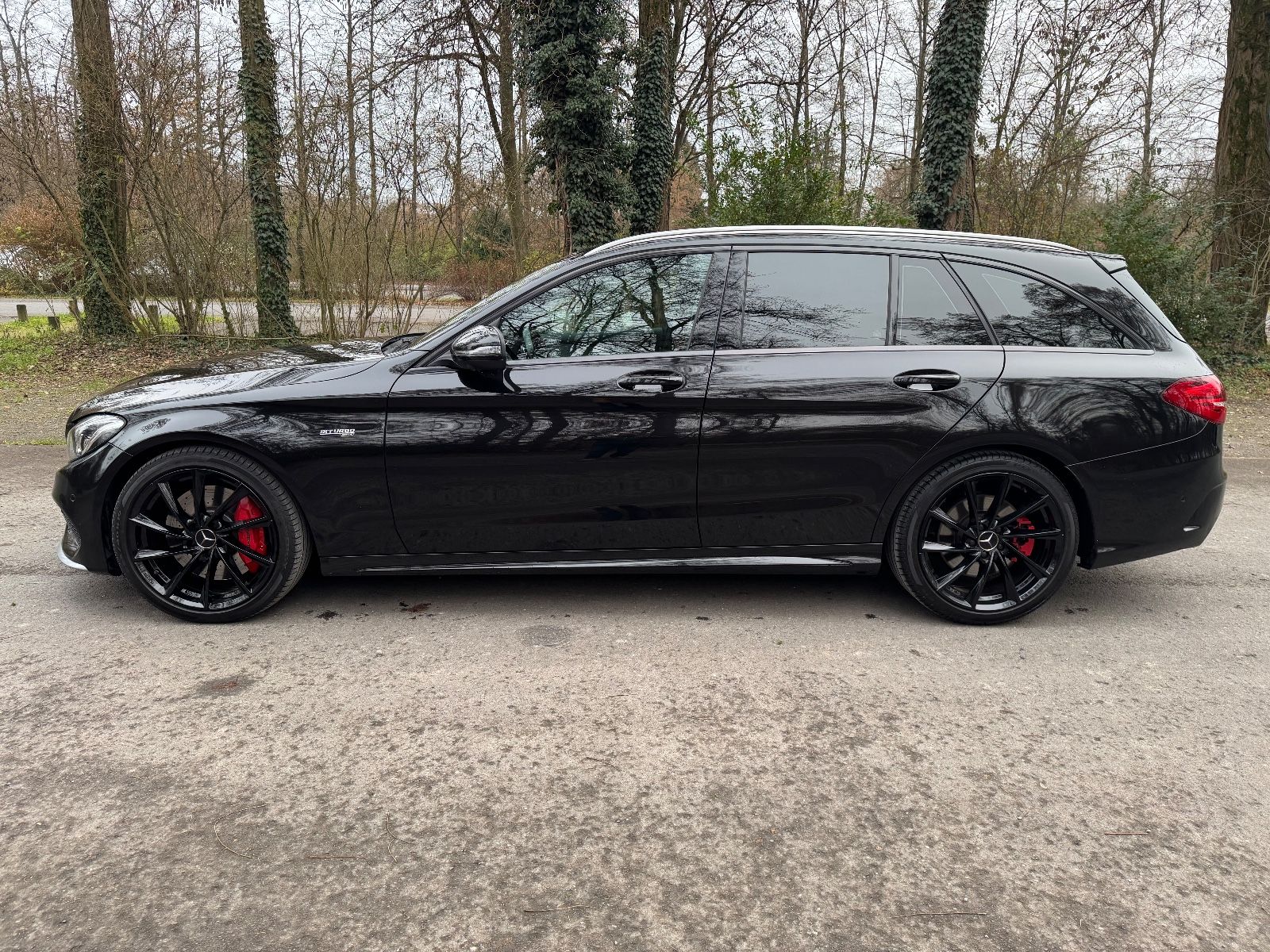 Mercedes-Benz C 43 AMG Super Optik rote Gurte Pano foto 10