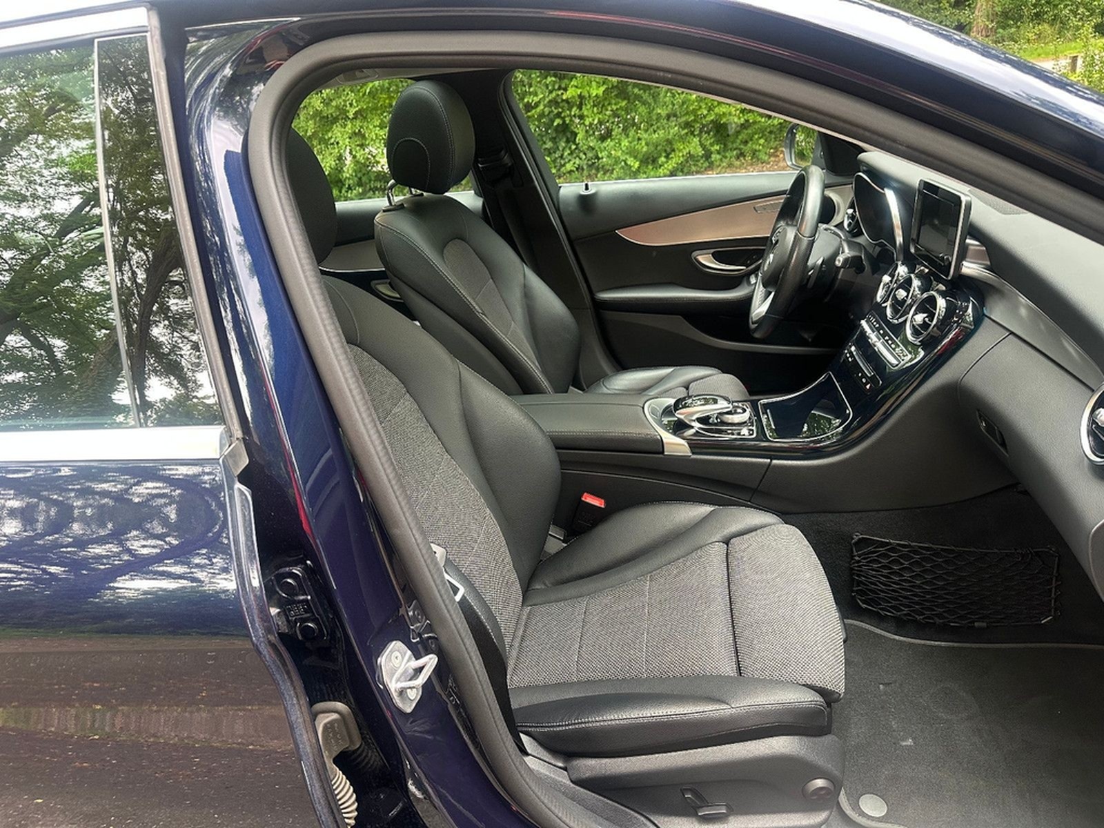 Mercedes-Benz C 200 T CGI Avantgarde Automatik Pano Navi foto 12