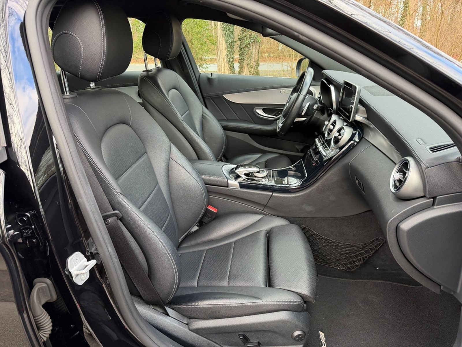 Mercedes-Benz C 200 T CGI AMG Line Automatik wenig km foto 12