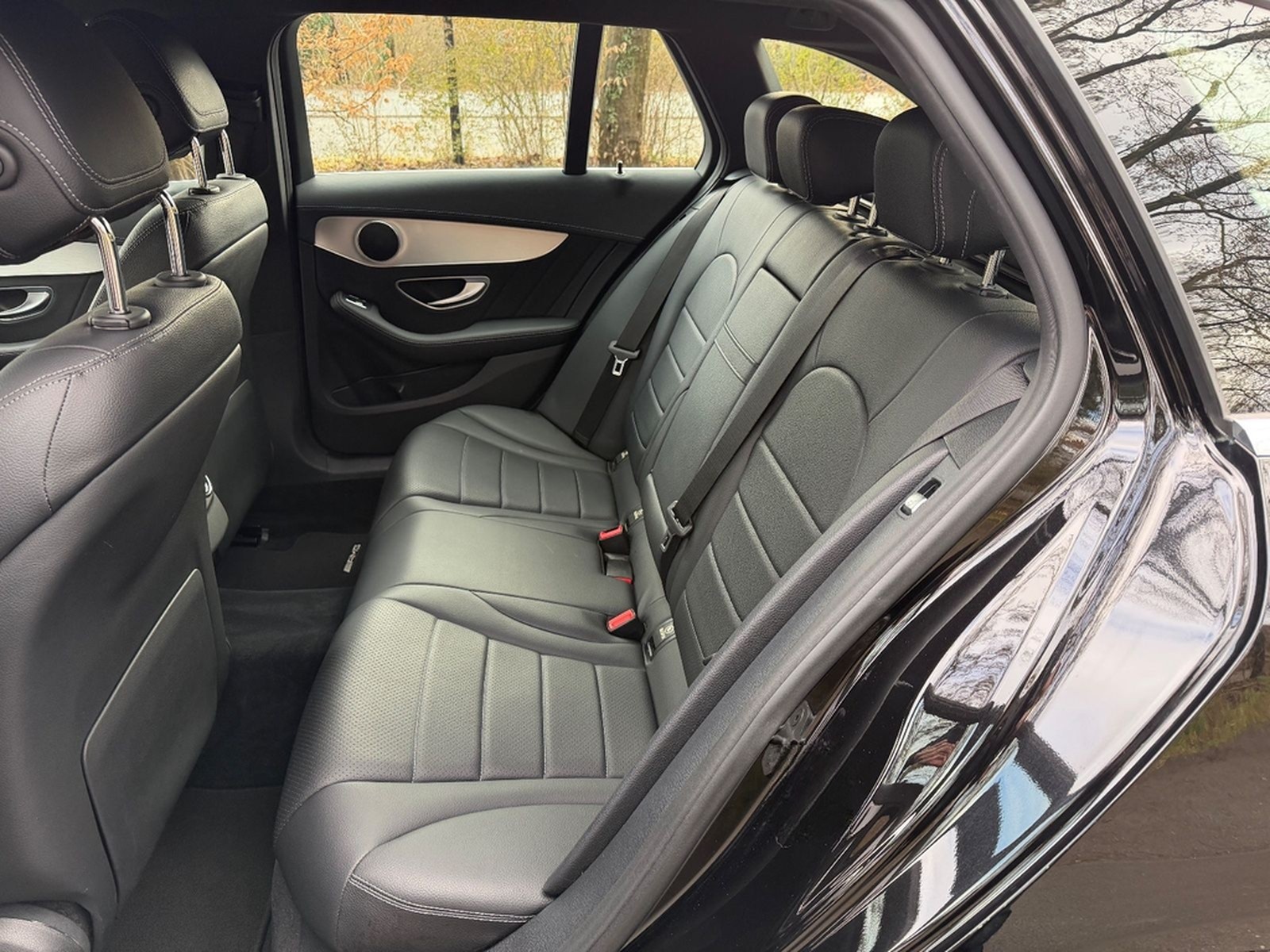 Mercedes-Benz C 200 T CGI AMG Line Automatik wenig km foto 14