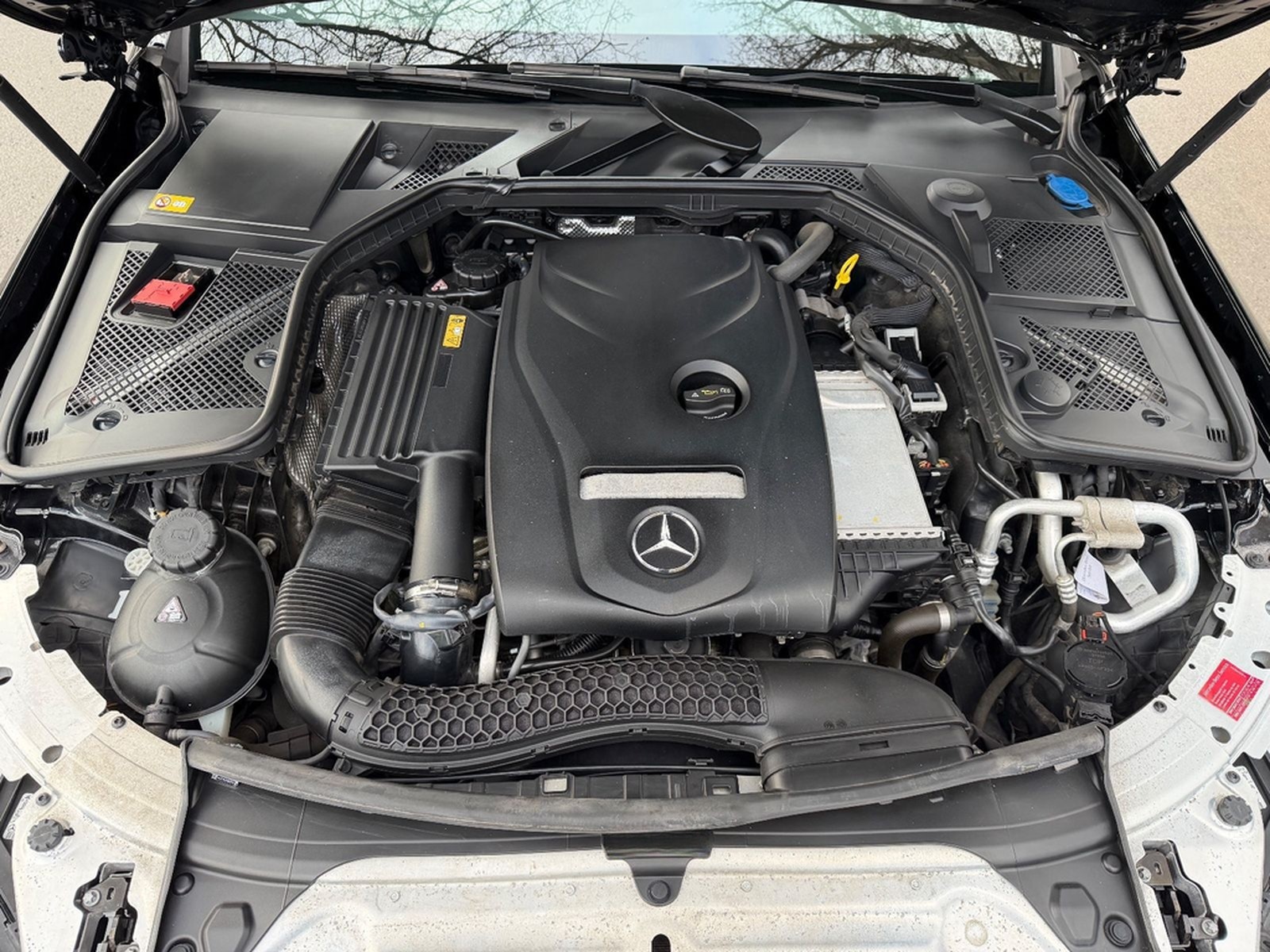Mercedes-Benz C 200 T CGI AMG Line Automatik wenig km foto 19